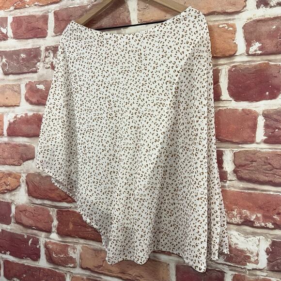 Anthropologie Entro Poncho Top Women's S White Animal Print One Sleeve Shirt - Picture 3 of 8